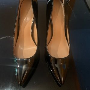 Banana Republic Pointy Toe Pump